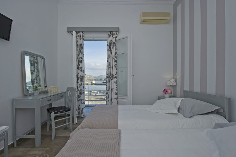 Hotel Oasis Parikia  Bagian luar foto