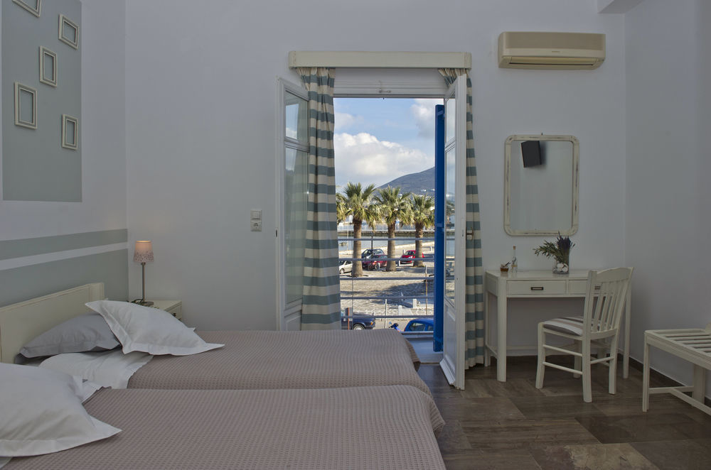 Hotel Oasis Parikia  Bagian luar foto